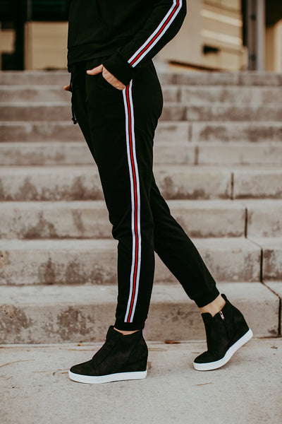 Joggers 2025 red stripe