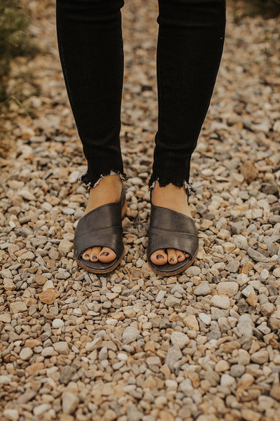 Yoyo Slip On In Blue-Gray